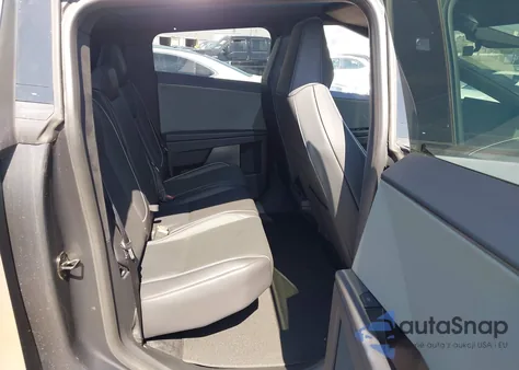 2025 Tesla Cybertruck All-Wheel Drive z USA, uszkodzony, nr VIN 7G2CEHED9SA060947